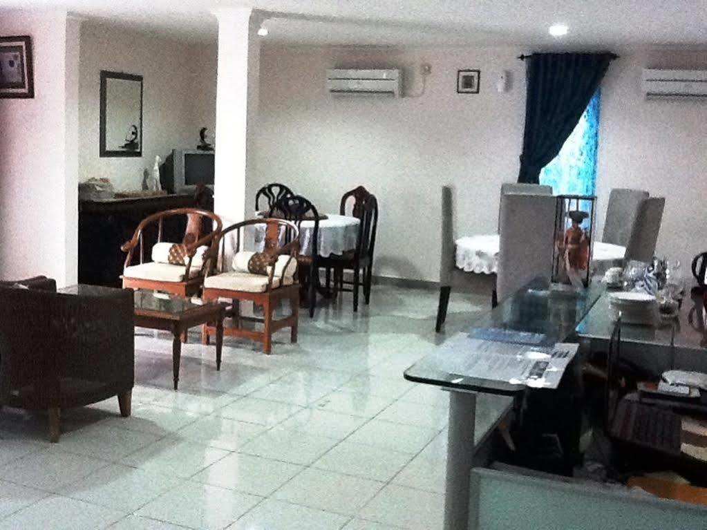 Pondok Malabar Jakarta Bagian luar foto